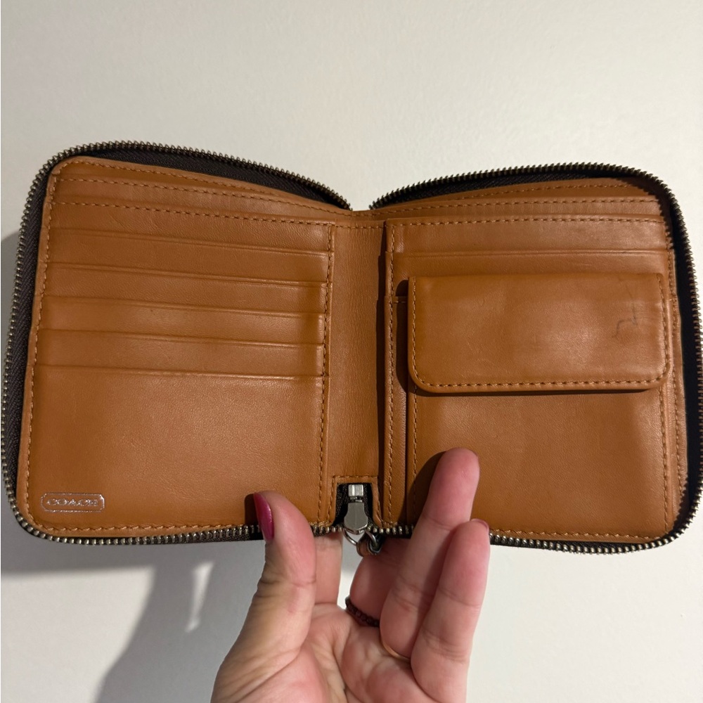 Coach Chelsea Dark Brown Leather Zip Wallet - Picture 3 of 8